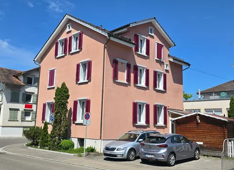 Wohnhaus mit vielfältigen Möglichkeiten in TOP-Zustand