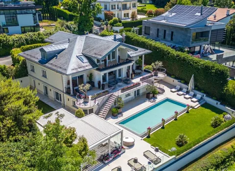 Villa d’exception avec vue lac, piscine et prestations haut de gamme à Cologny