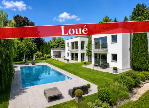 Exceptional contemporary residence Close to Golf