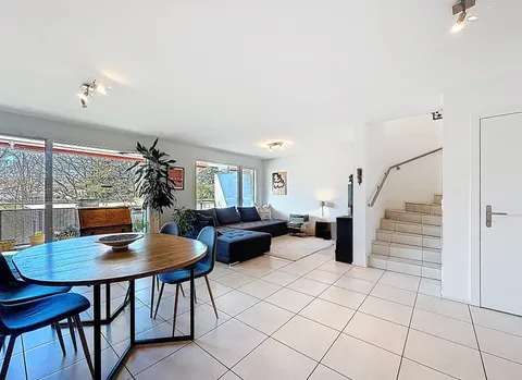Duplex lumineux de 4,5 pièces, avec balcon plein sud et vue dégagée – belle opportunité à Belfaux