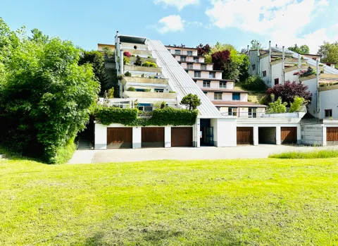 Grand appartement de 5.5 pièces en PPE