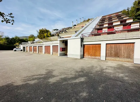 Appartement terrasse de 5.5 pièces