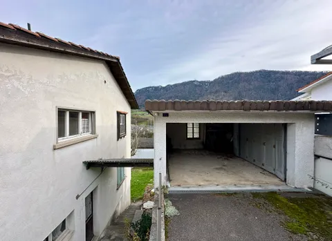 Maison mitoyenne à rénover