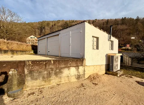 Maison mitoyenne &#8211; 2 appartements