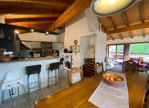 Appartement de 5.5 pièces en attique