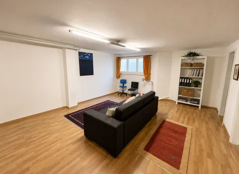 Maison familiale meublée avec jardin privatif à Carouge