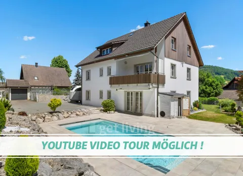 FREISTEHENDES EINFAMILIENHAUS MIT POOL (STEUERFUSS 90 %)–SINGLE-FAMILY HOUSE WITH POOL (TAX RATE 90%)