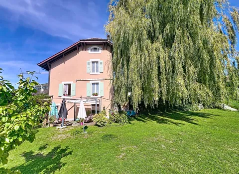Maison individuelle pleine de charme à Renens – proche de toutes commodités