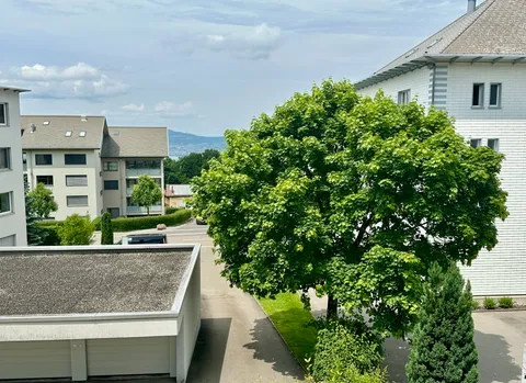 An ruhiger Lage mit Weitsicht