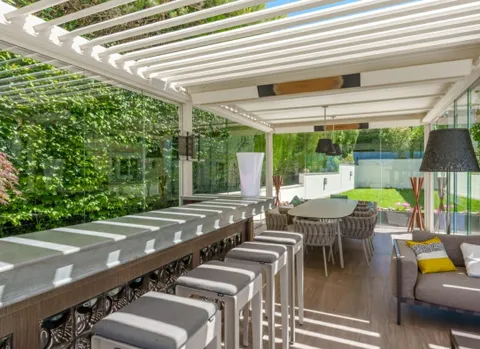 Villa d’exception avec vue lac, piscine et prestations haut de gamme à Cologny