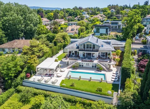 Villa d’exception avec vue lac, piscine et prestations haut de gamme à Cologny