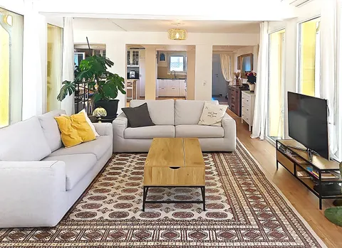 Villa 7,5 p  Corcelles-près-Payerne (VD) – Belle, chaleureuse, au calme, et dans un cocon de verdure