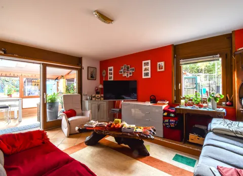 Villa familiale contiguë à Muraz