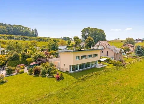 Maison individuelle de 5,5 pièces moderne et lumineuse, en bordure de zone verte  – à Lentigny