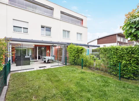 Magnifique duplex de 5,5 p avec véranda et jardin, comme dans votre maison