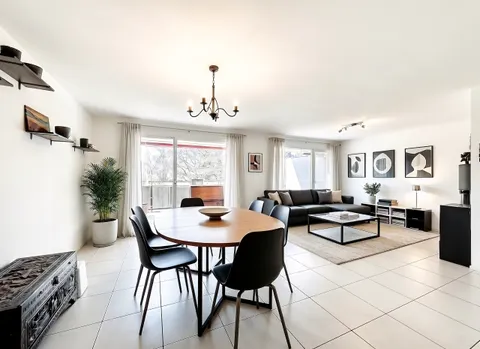 Duplex lumineux de 4,5 pièces, avec balcon plein sud et vue dégagée – belle opportunité à Belfaux