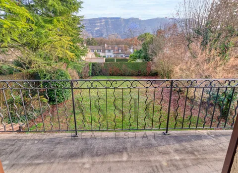 Maison Breccolini familiale avec suite parentale, 4 chambres et jardin plein Sud