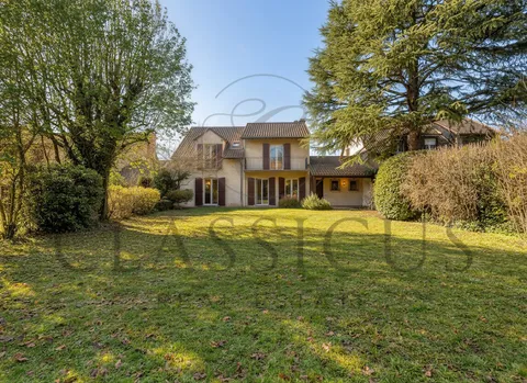 Maison Breccolini familiale avec suite parentale, 4 chambres et jardin plein Sud