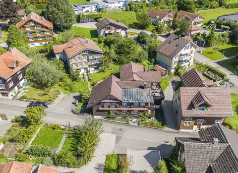 Gemütliche Wohnung mit zwei Schlafzimmern in Neu St. Johann zu verkaufen