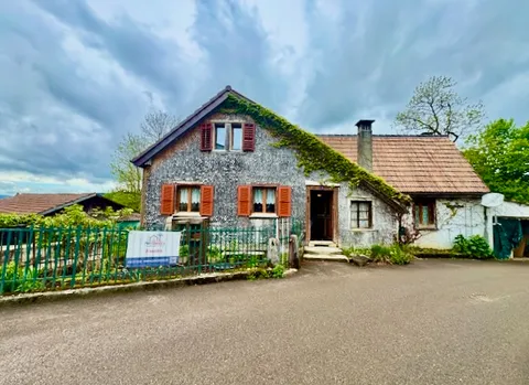 En exclusivité: Maison individuelle, à rénover aux Brenets