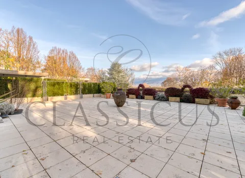 Vandœuvres – Appartement d’exception avec 250 m² de terrasses, jardin privatif et piscine intérieure