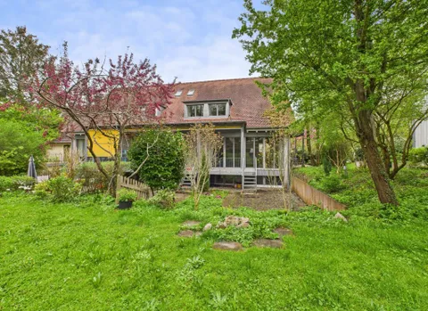Traumhaftes Reihenhaus in ruhiger Lage in Witterswil