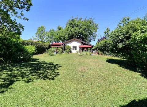 Maison de Charme en Viager Occupé – Opportunité Rare à Veyrier
