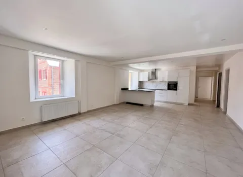 Appartement B – 2,5 pièces, avec balcon – Cadre agréable à Couvet