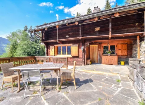 Authentique chalet de caractère  – Vente en résidence secondaire possible