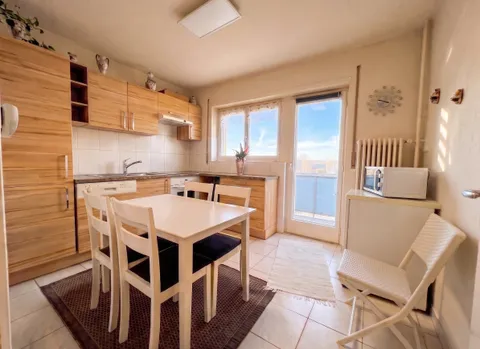 Appartement 3,5 pièces, au 2ème étage, avec balcon