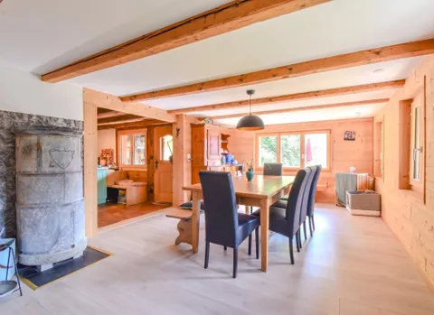Authentique chalet de caractère  – Vente en résidence secondaire