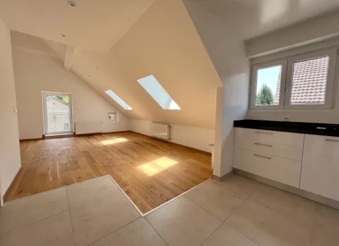 Appartement D – 2,5 pièces avec balcon et mezzanine, à Couvet