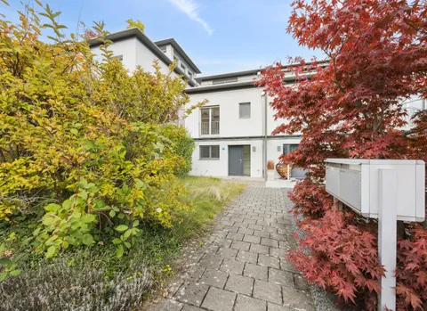 Reiheneckhaus in ruhigem und familienfreundlichem Viertel