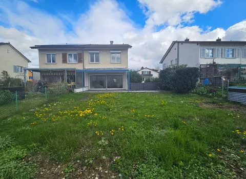 FAMILIENFREUNDLICH AN ZENTRALER LAGE