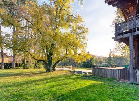 Propriété de charme au cœur d’un parc arboré de plus de 4’000 m2