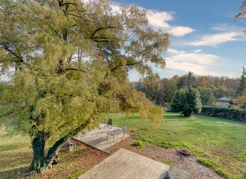 Propriété de charme au cœur d’un parc arboré de plus de 4’000 m2