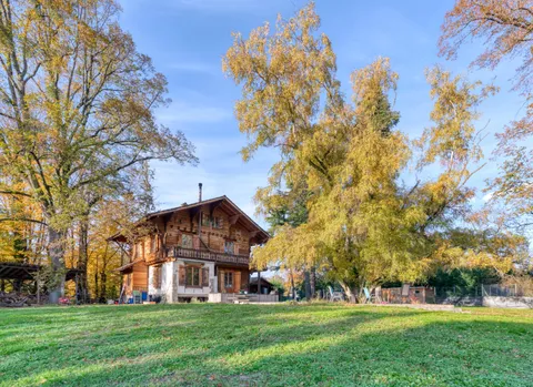 Propriété de charme au cœur d’un parc arboré de plus de 4’000 m2