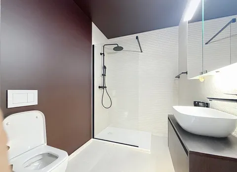 Champel / Parc Bertrand – Appartement 5 pièces en excellent état avec balcon et parking intérieur