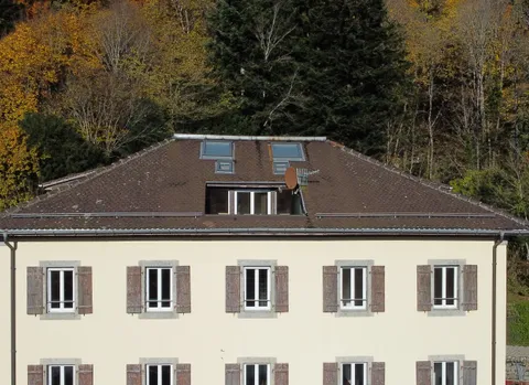 EINZIGARTIG: 8,5-Zimmer-Haus mit Terrasse und Blick auf die Landschaft