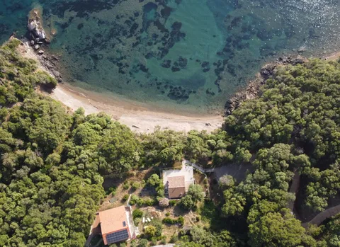 FRONTLINE TRAUM ANWESEN AUF DER INSEL ELBA MIT DIREKTEM MEERANSTOSS!