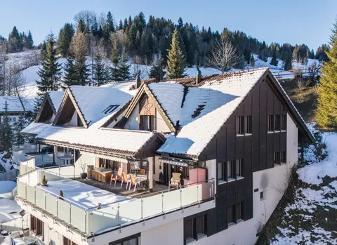 Exklusive Maisonettewohnung mit atemberaubendem Panorama in Oberiberg