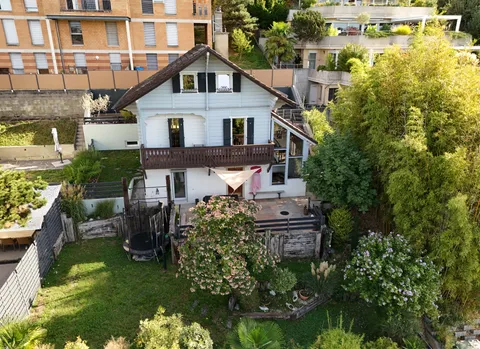 Maison indépendante de caractère avec jardin, studio et potentiel locatif