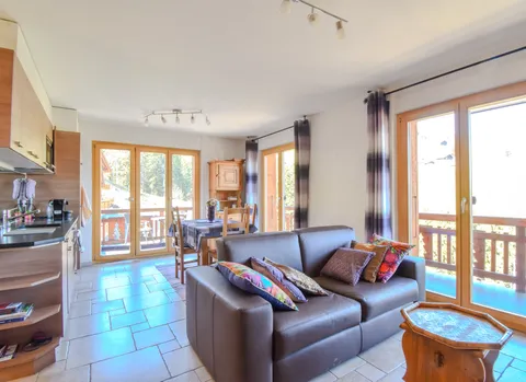 Champéry (Rumières) – 3.5 pièces lumineux avec grand balcon, résidence secondaire OK !