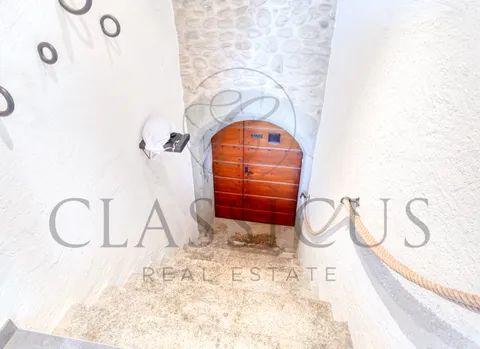 Maison de caractère XVIIIe – 330 m², jardin arboré &#038; terrasse jacuzzi à Aire-la-Ville