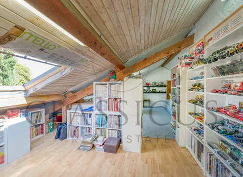 Maison de caractère XVIIIe – 330 m², jardin arboré &#038; terrasse jacuzzi à Aire-la-Ville