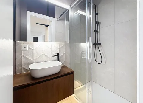 Champel / Parc Bertrand – Appartement 5 pièces en excellent état avec balcon et parking intérieur