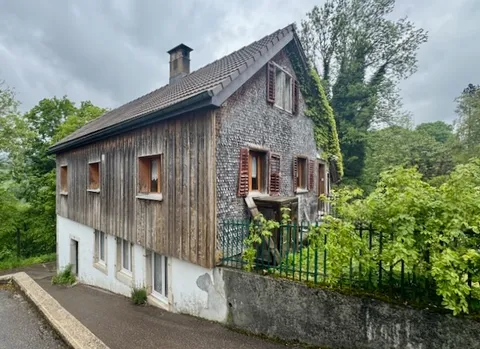 En exclusivité: Maison individuelle, à rénover aux Brenets