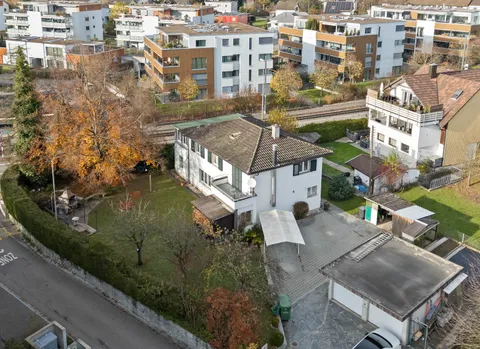 Traumhaftes 2 Familienhaus in Unterentfelden mit grosszügigem Wintergarten