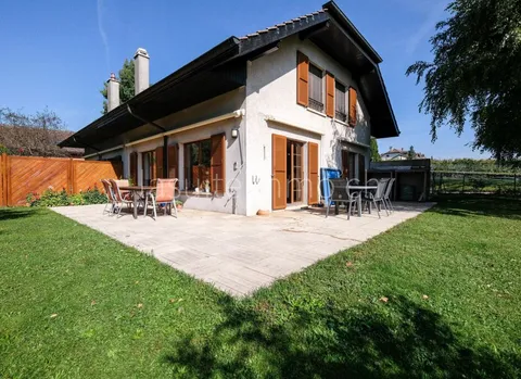 VENDU – Bussy-Chardonney – Maison mitoyenne avec jardin