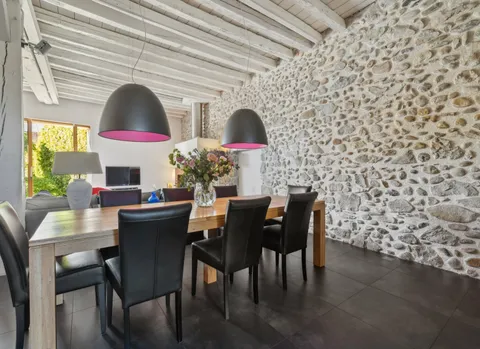 Sublime Maison dans un cadre verdoyant